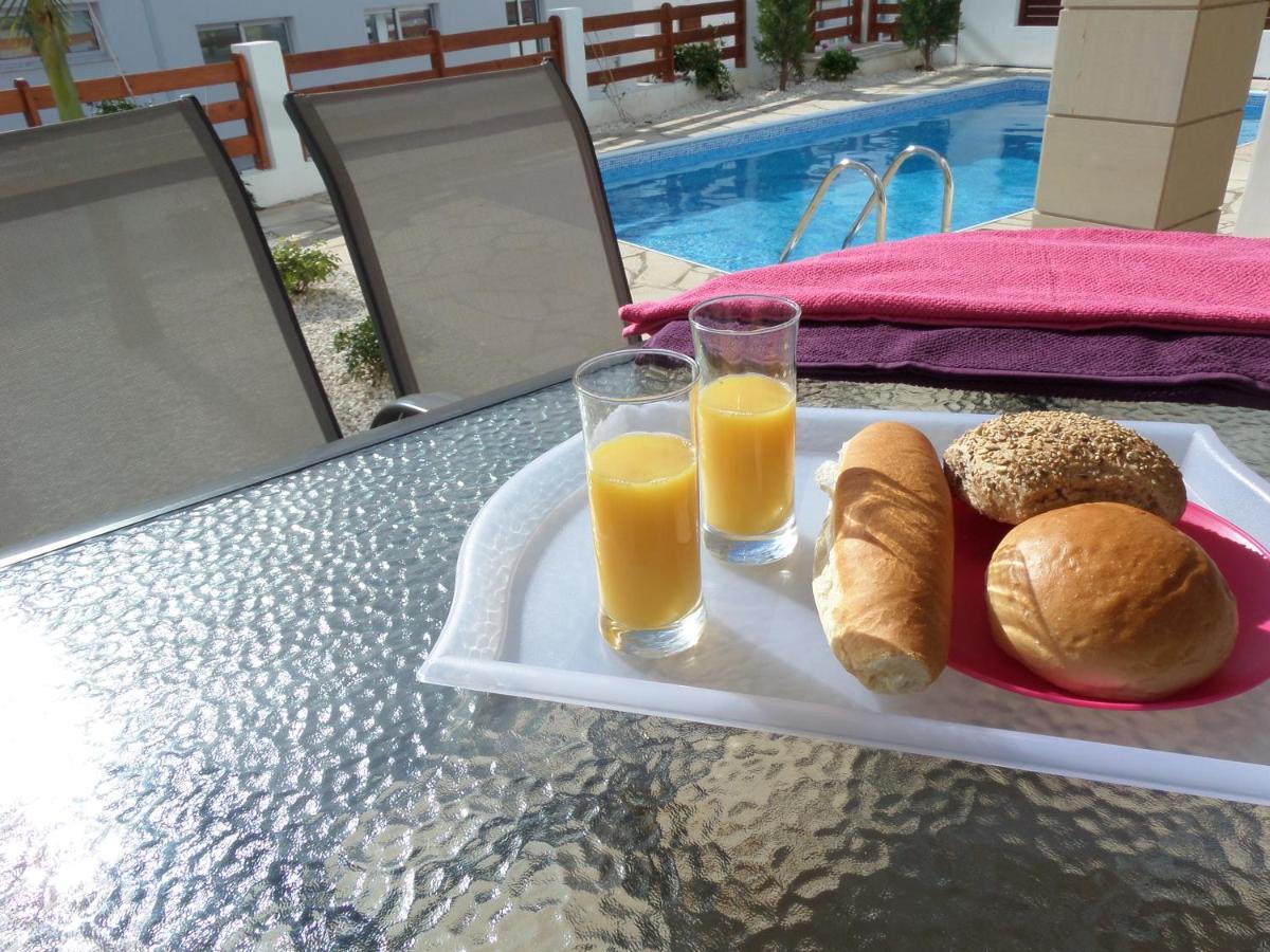 Modern Villa, 4 Bedrooms, Private Pool, Close To Coral Bay Strip Peyia Exterior foto